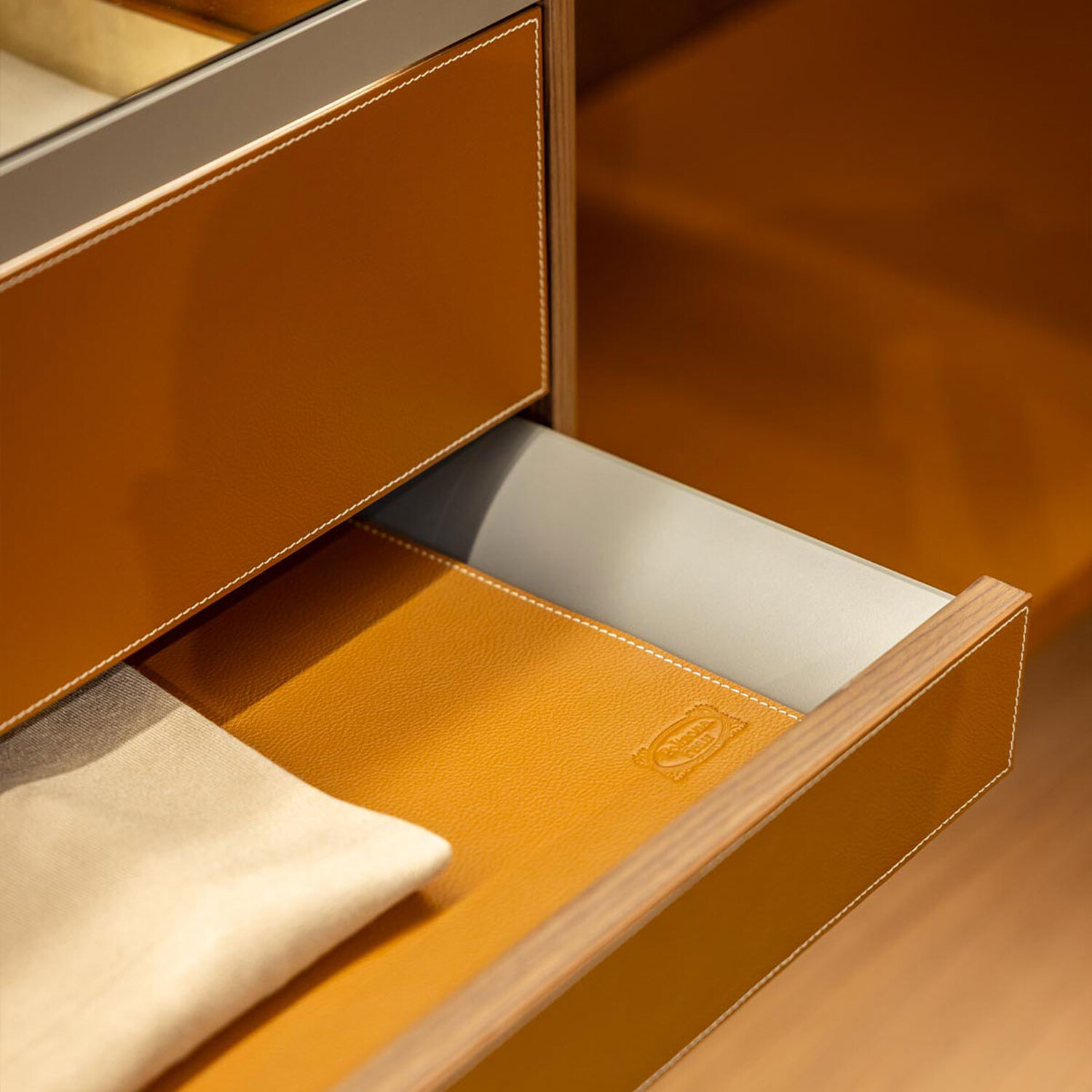 drawer pad