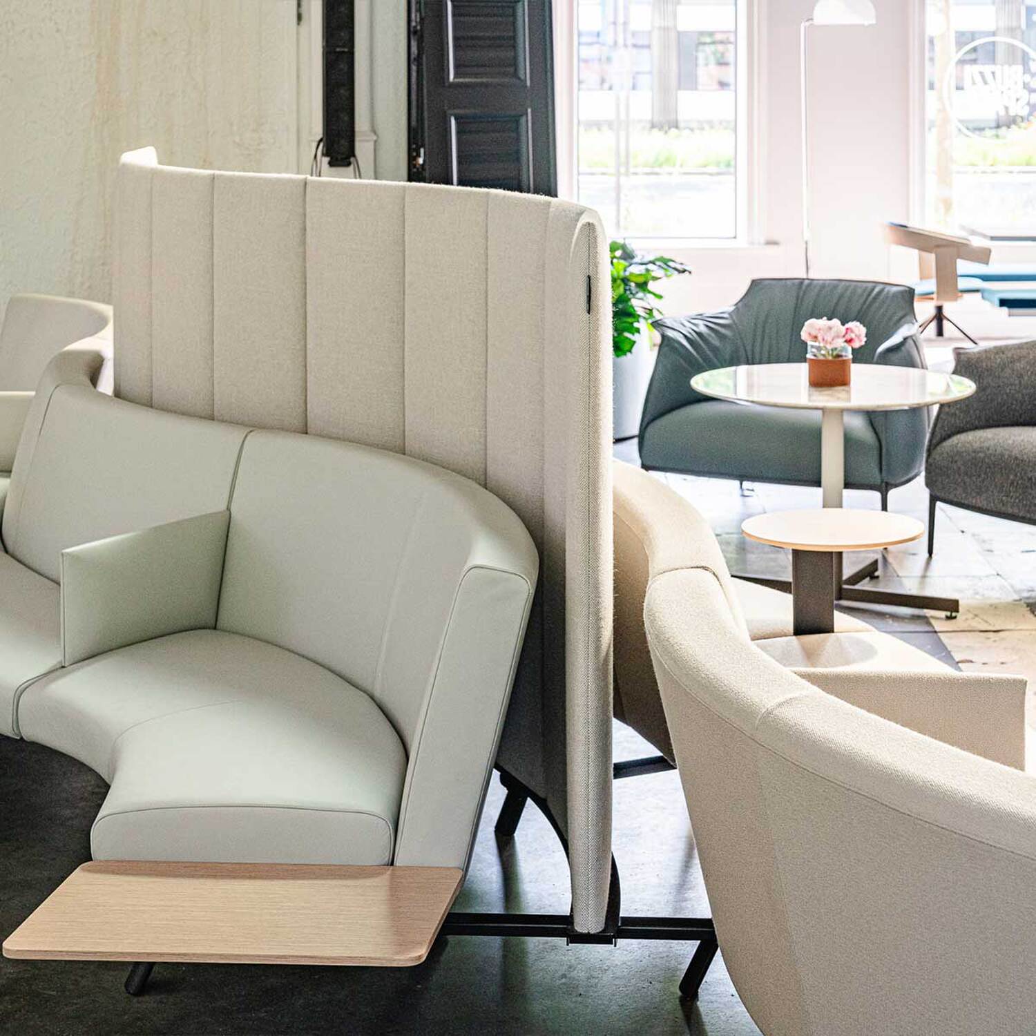 02 bay lounge buzzispace 2024